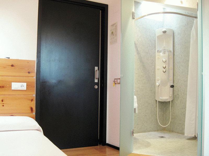 La Plaza II Hotel Луанко Екстериор снимка